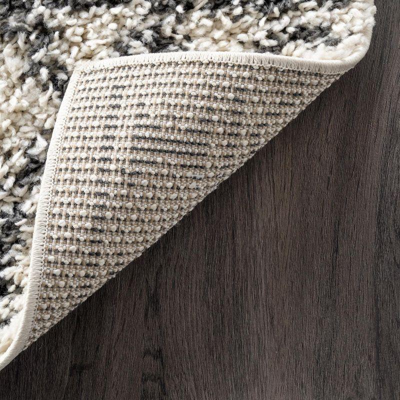 Nuloom Lacey Trellis 2x3 Accent Shag Indoor Area Rug for Living Room Bedroom Dining Room Nursery Entryway, Off White/Charcoal