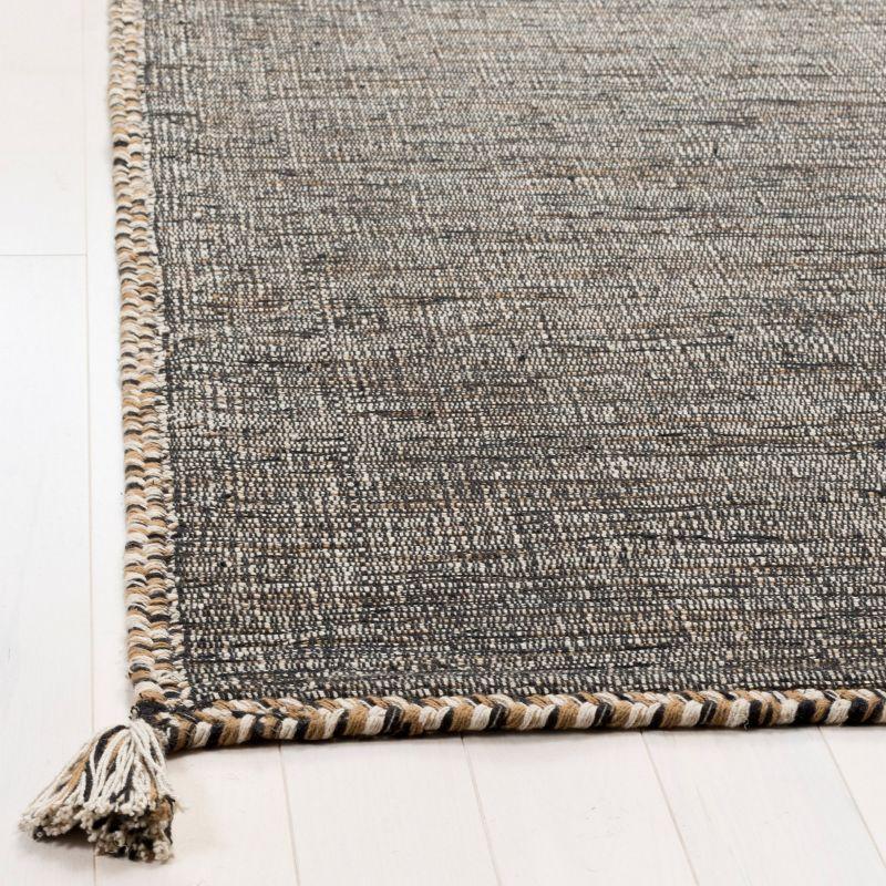 Montauk MTK150 Hand Woven Indoor Accent Rug - Beige/Black - 2'3"x5' - Safavieh