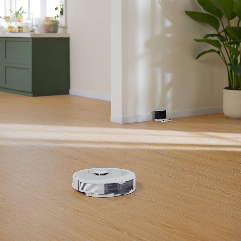 Q8 Max Robotic Vacuum White: Roborock, Cordless, Smart Mapping, App Controlled, Tangle-Free, Multi-Surface, 1-Year Warranty