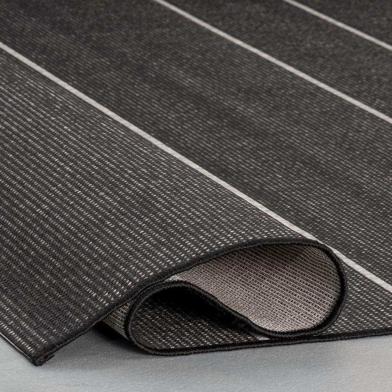 Nuloom Alaina Striped 5x8 Indoor/Outdoor Area Rug for Living Room Patio Deck Front Porch Kitchen, Black/Ivory