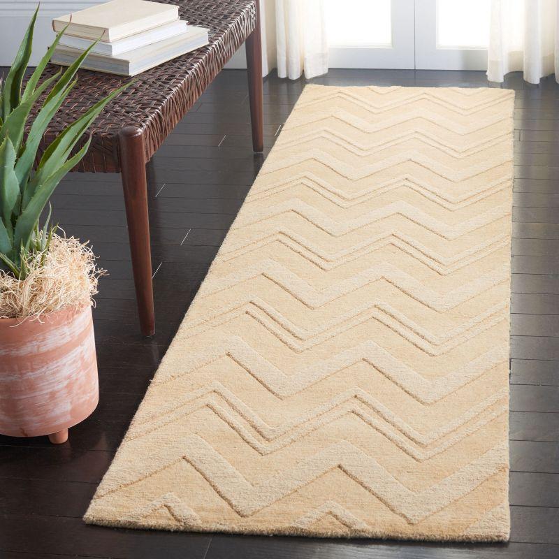 Impressions IM398 Hand Loomed Runner Rug - Dark Gold - 2'3"x8' - Safavieh.