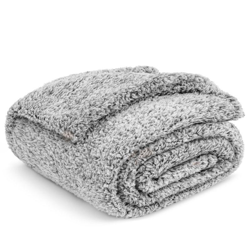 Pavilia Hand Woven Throw Blanket