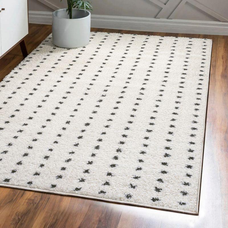 Mid-Century Reversible Geometric Shag Rug 3' x 5' - Black and Ivory