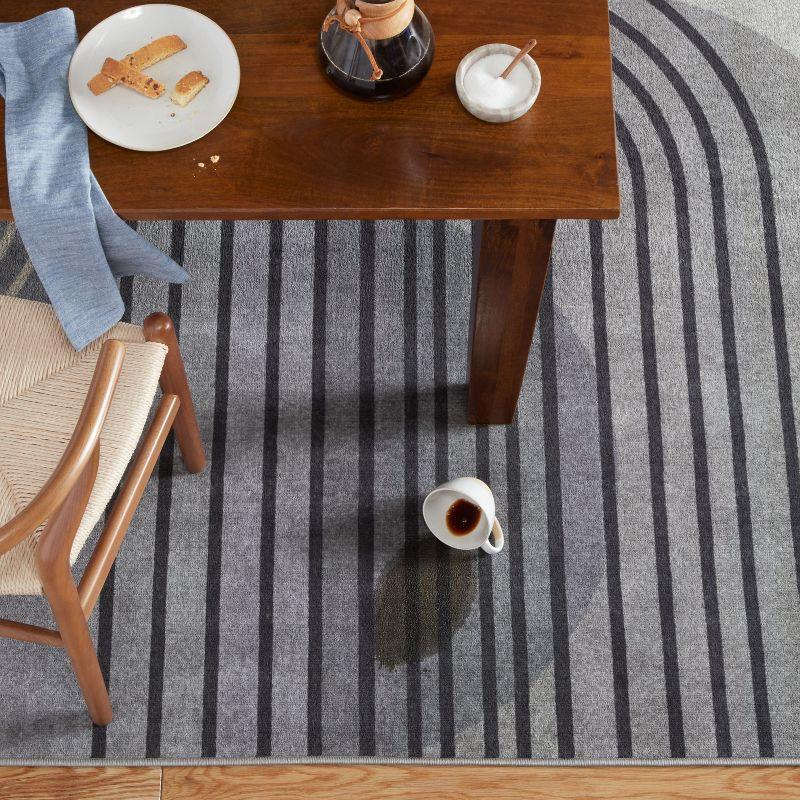 TOWN & COUNTRY EVERYDAY Avani Everwash Non-Slip Backing Area Rug Gray /Blue