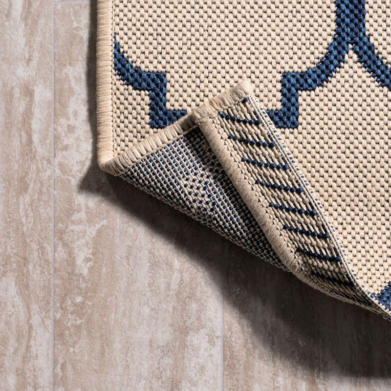 8'x10' Arabesque Ogee Trellis Indoor/Outdoor  Area Rug, Beige/Navy - JONATHAN Y