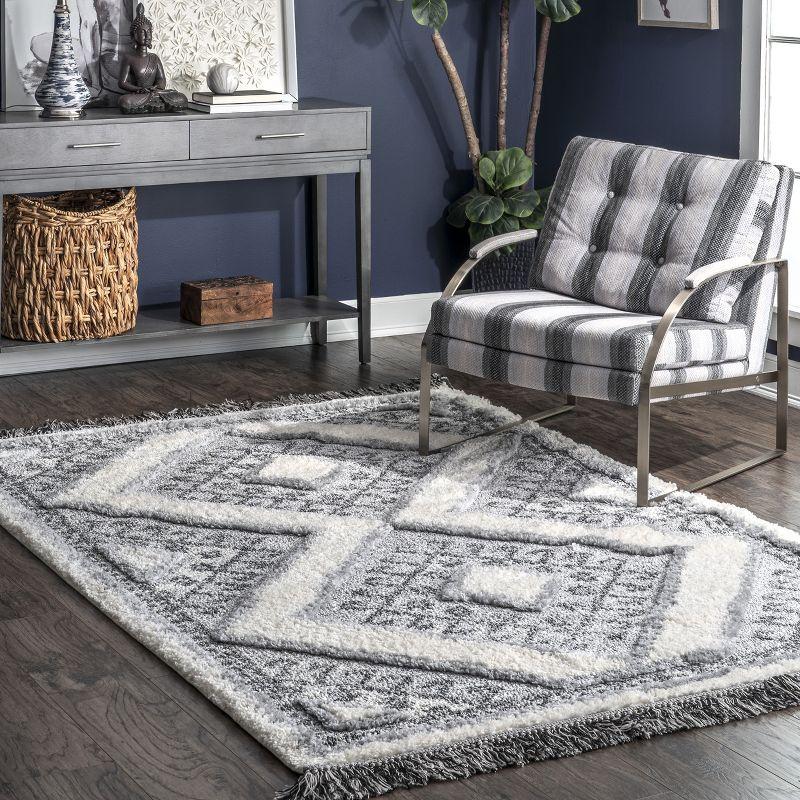 nuLOOM Aviana Global Trellis Area Rug