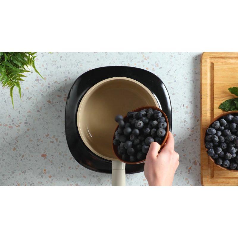 Dash Deluxe Shaved Ice and Slushy Maker - Cream