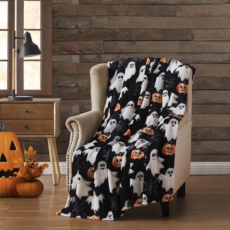 RT Designer's Collection Halloween Pumpkin Ghost Printed Flannel Throw Blanket 50" x 70" Multicolor