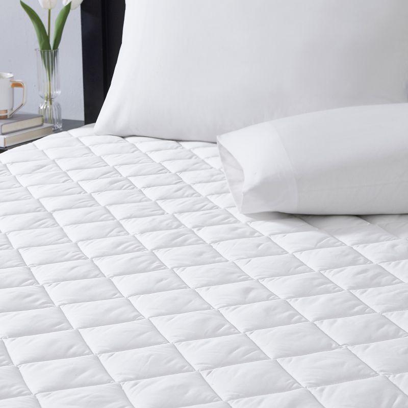 Eddie Bauer® 300 TC Waterproof Mattress Pad (Hypoallergenic)