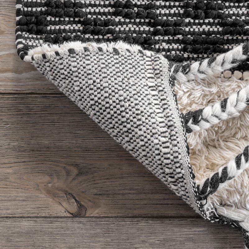 Nuloom Handmade Striped Delia Shag Indoor Area Rug, 6' x 9', Ivory