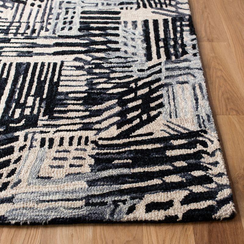 Rodeo Drive RD551 Hand Tufted Area Rug  - Safavieh