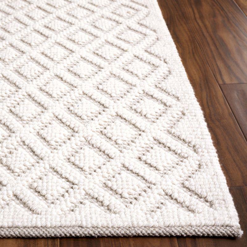 Vermont VRM304 Hand Woven Indoor Area Rug - Ivory - 4'x6' - Safavieh