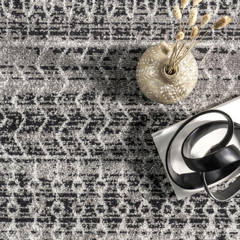 Nuloom Nova Striped 2x6 Runner Indoor Area Rug for Living Room Bedroom Dining Room Entryway Hallway Kitchen, Dark Grey/Ivory
