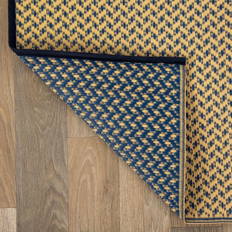 World Rug Gallery Contemporay Solid Reversible Plastic Indoor and Outdoor Rugs - NAVY 5' X 7'