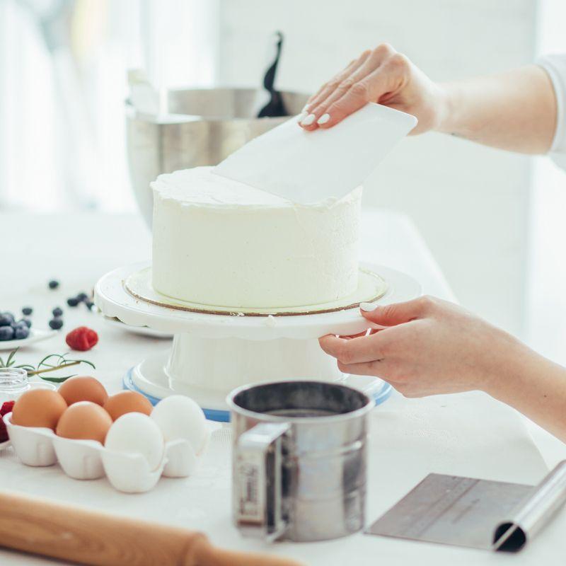 Unique Bargains Kitchen Flexible Plastic Baking Cake Scraper Dough Cutter 4.65x3.7 Inch White 12 Pcs