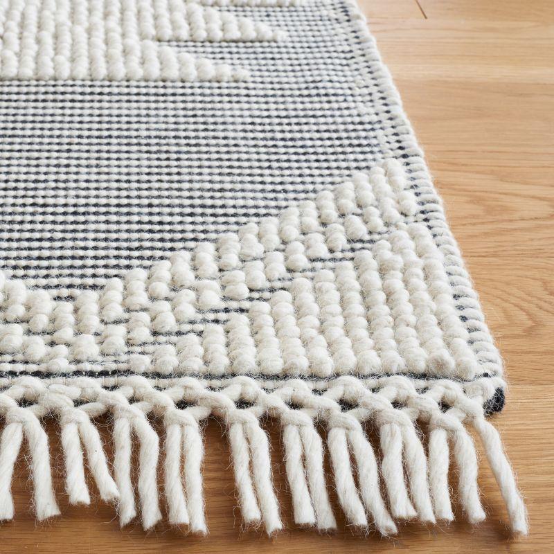 Handwoven Ivory and Black Wool Diamond Area Rug, 5' x 8'