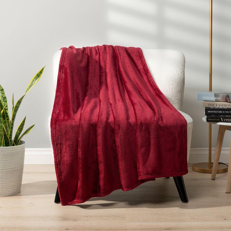 Pavilia Hand Woven Throw Blanket