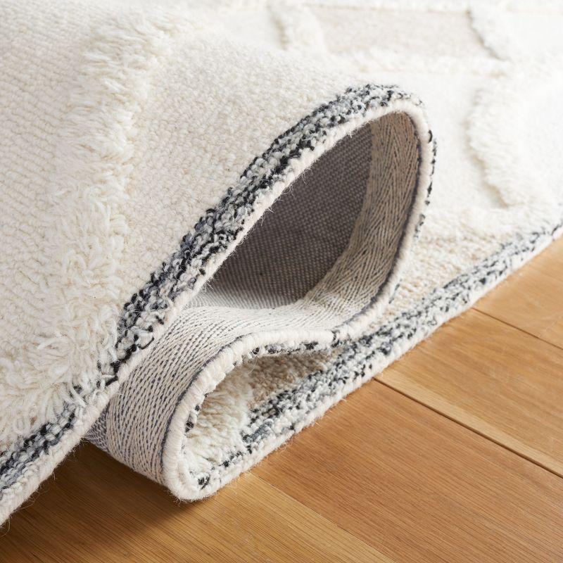 Casablanca CSB991 Hand Tufted Area Rug - Ivory/Brown - 6'x9' - Safavieh.