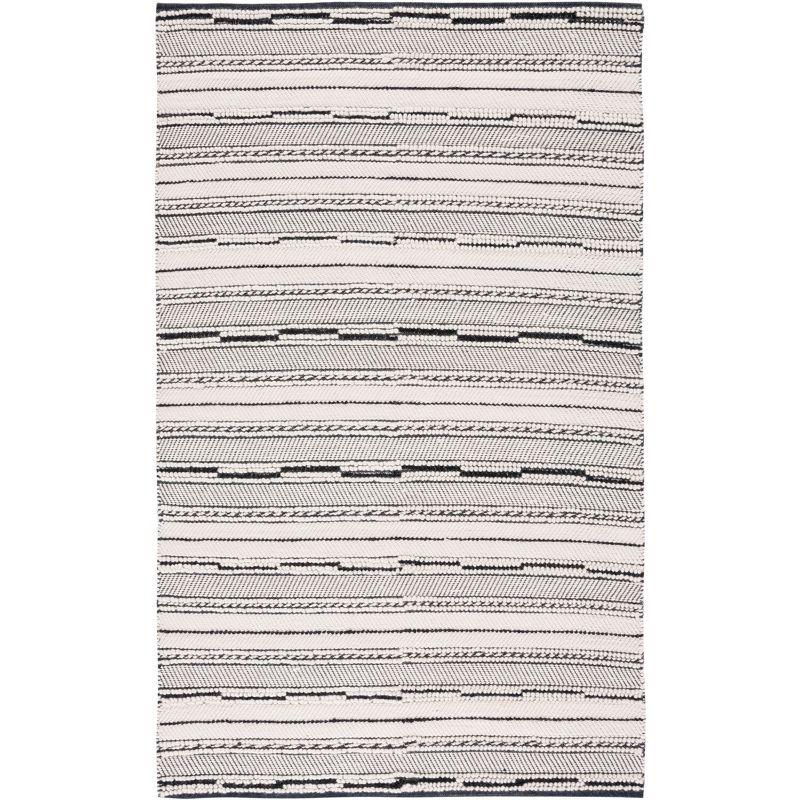 Natura Artisan-Crafted Black and Ivory Wool 4' x 6' Area Rug