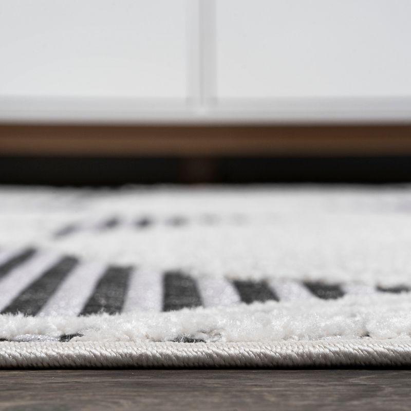 2'x8' Jazz High-Low Pile Art Deco Geometric Indoor/Outdoor Runner Rug, Black/Ivory - JONATHAN Y