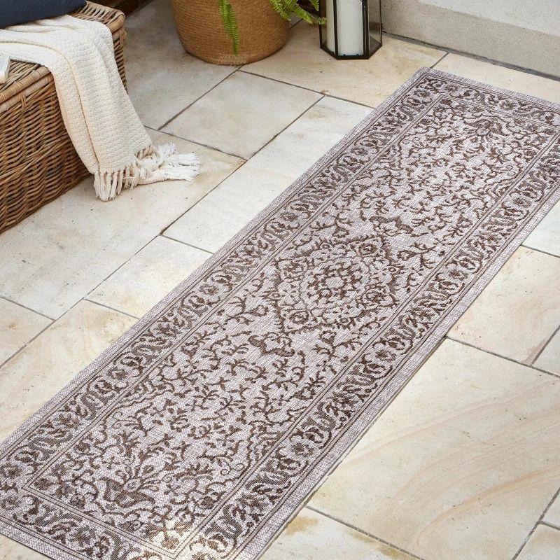 Jerash Ornate Medallion Indoor/Outdoor Area Rug - JONATHAN Y