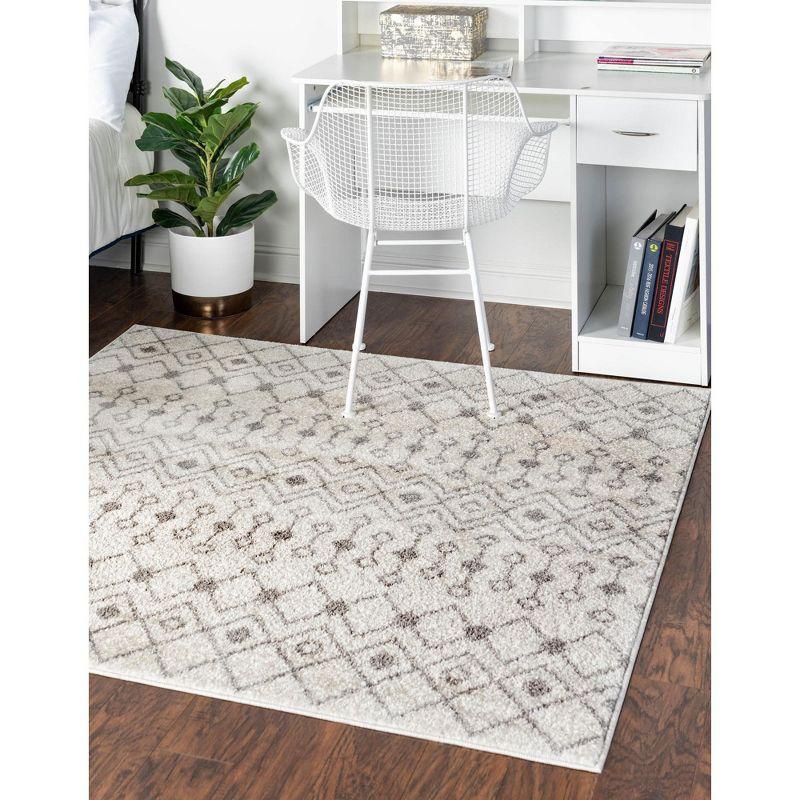 Unique Loom 5' 3 x 5' 3 Square Alaoui Geometric Trellis Ivory and Gray  Area Rug