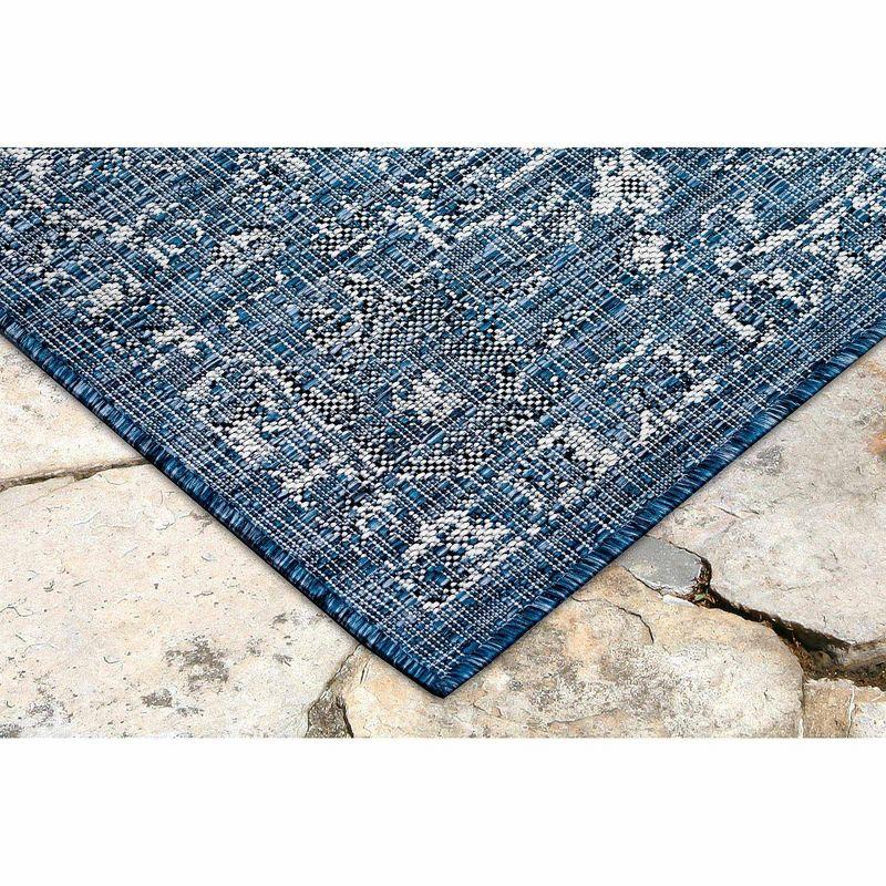 Navy Vintage Floral Square Flatwoven Synthetic Rug 7'10" x 9'10"