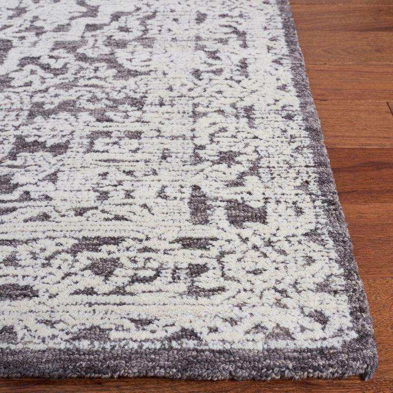 Roslyn ROS452 Hand Tufted Indoor Rug - Safavieh