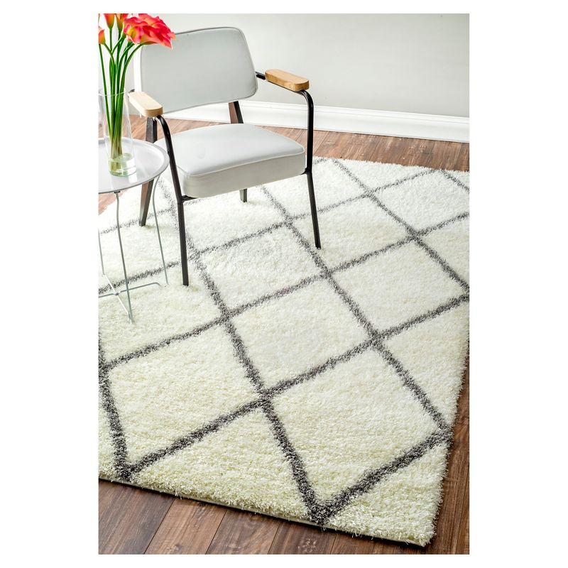 Cobblestone Diamond Shag Area Rug 5'3" x 7'6" Synthetic Gray