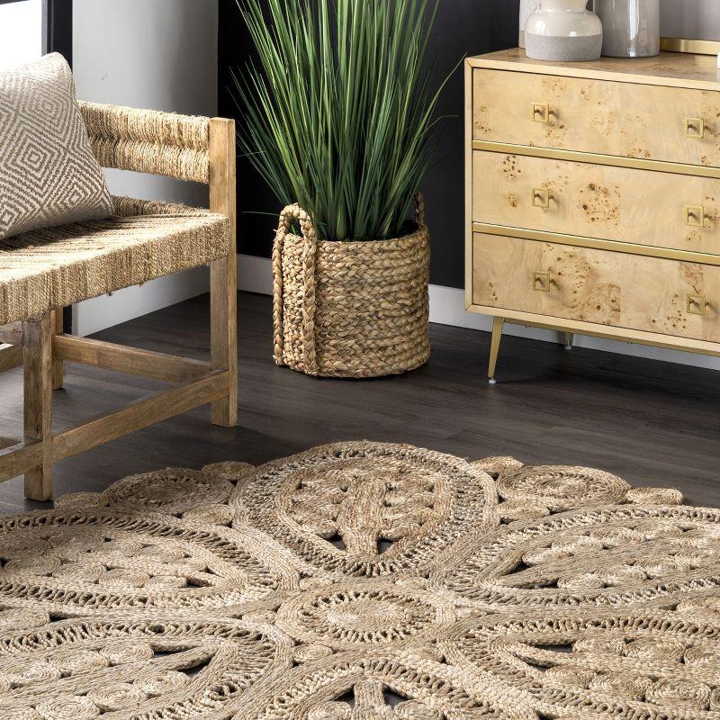 Nuloom Bree Floral Braided Jute Area Rug