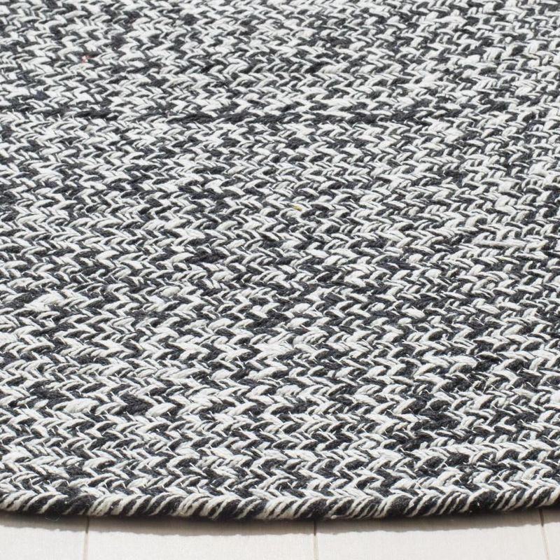 Braided BRD256 Hand Woven Indoor Accent Rug - Ivory/Black - 3' Round - Safavieh