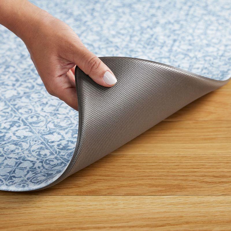 Town & Country Living TOWN & COUNTRY BASICS Comfort Plus Non-Slip Backing Vintage Medallion Tile Anti Fatigue Comfort Mat