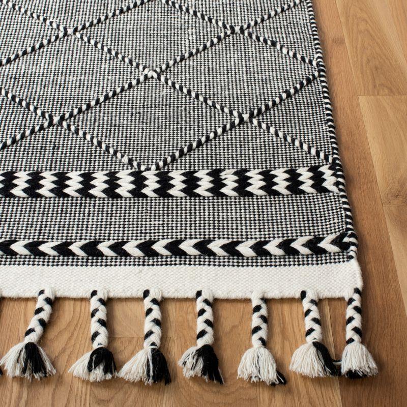 Casablanca CSB575 Hand Loomed Area Rug - Black/Ivory - 8'x10' - Safavieh.