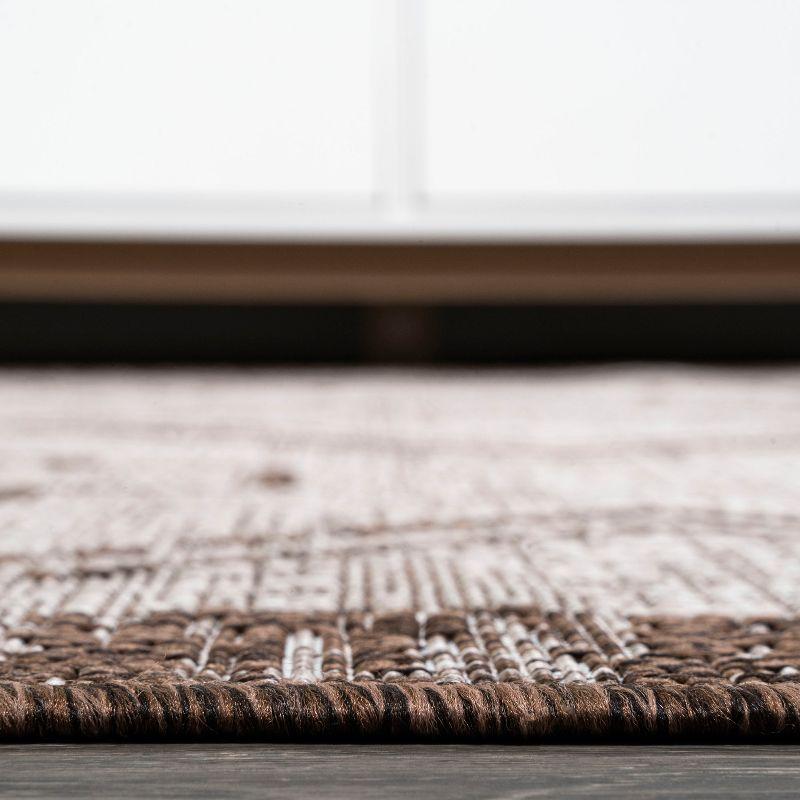 4'x6' Marokko Diamond  Medallion Indoor/Outdoor Area Rug, Beige/Brown - JONATHAN Y