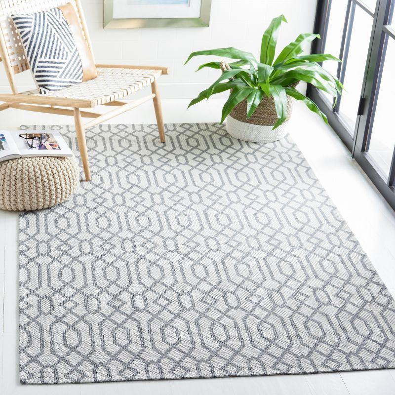 Martha Stewart MSR421 Power Loomed Area Rug  - Safavieh