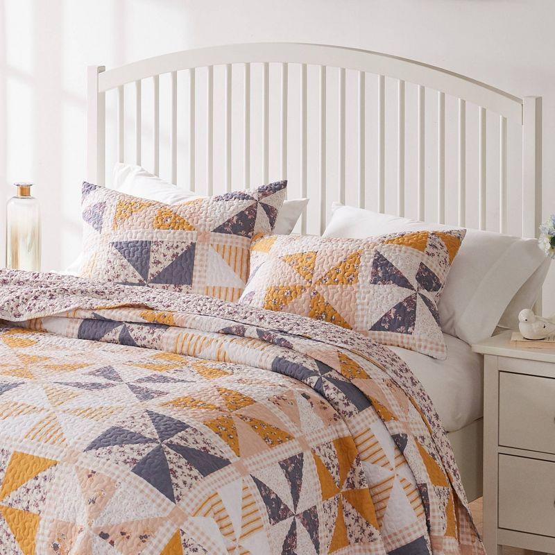 Greenland Home Fashions Heirloom Posey Reversible Quilt Set