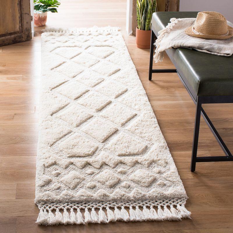 Casablanca CSB651 Hand Tufted Area Rug  - Safavieh