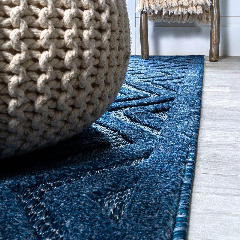 5' x 5' Portmany Neutral Diamond Trellis Indoor/Outdoor Area Rug, Navy - JONATHAN Y