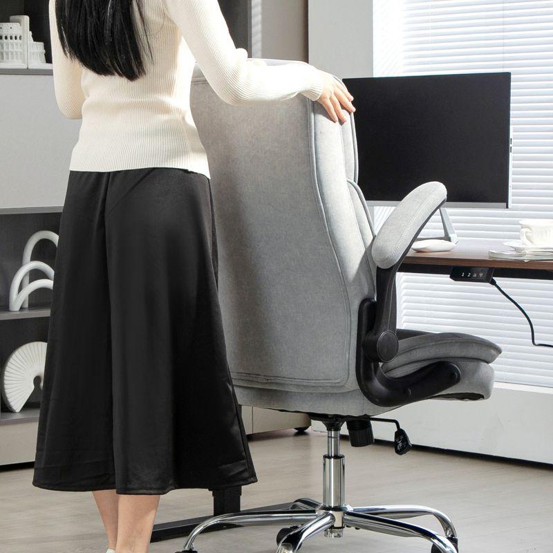 HOMCOM Executive Office Chair, Fabric Comfy Computer Desk Chair with Swivel Wheels, Flip-up Armrest, Adjustable Height, Gray