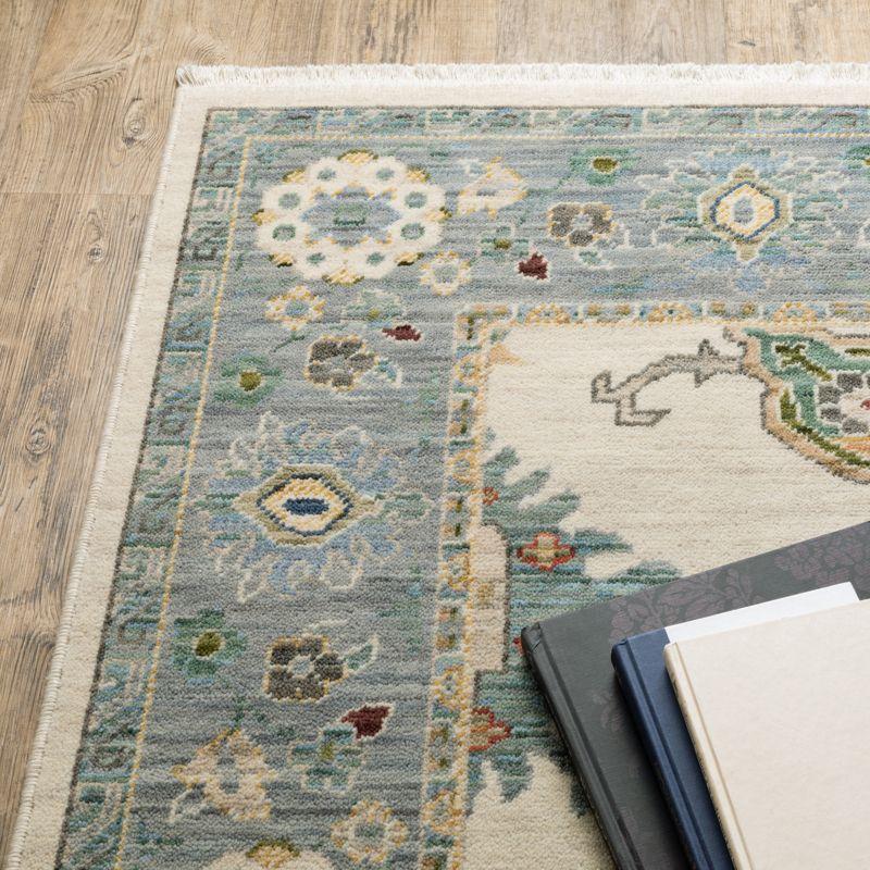 Oriental Weavers Lucca 846H1 Ivory/ Blue Indoor Area Rug - 5'3" x 7'6"