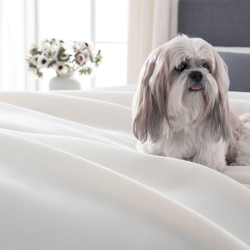 Luxurious King-Sized Ivory Fleece Reversible Blanket