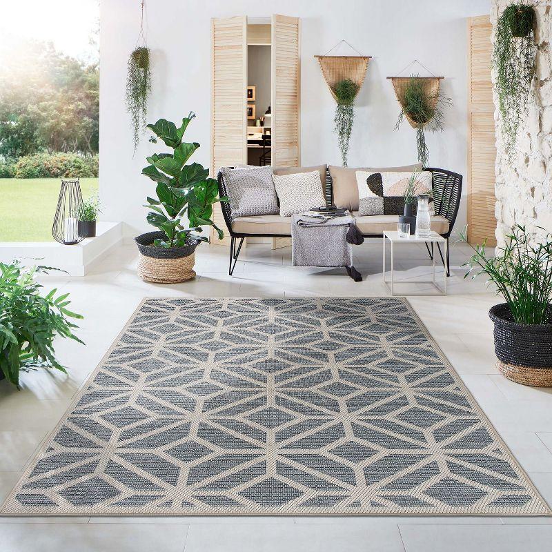 World Rug Gallery Modern Contemporary Geometric Indoor/Outdoor Area Rug