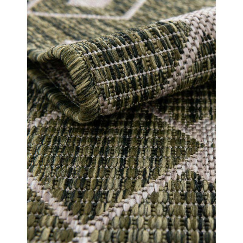 Easy-Care Green Trellis 6' x 9' Outdoor Synthetic Rug