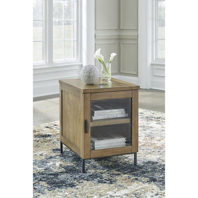 Signature Design by Ashley Torlanta Chairside End Table with Wireless Charging, Brown