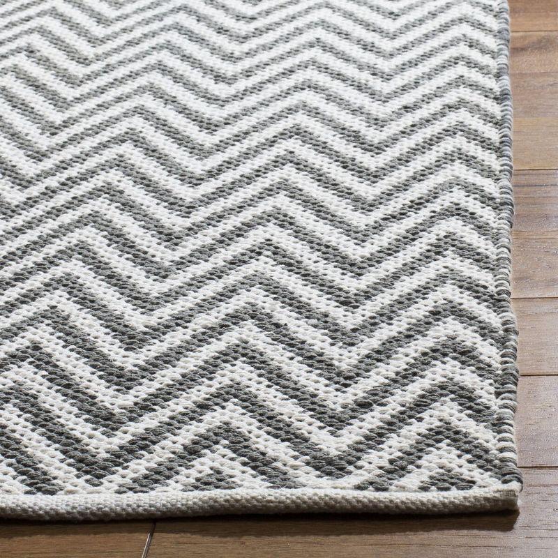 Coastal Charm Handwoven Cotton Runner Rug in Grey/Ivory - 2'3" x 7'