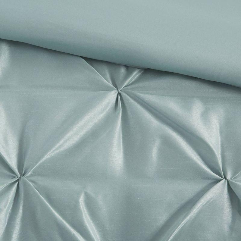 Madison Park Laurel 7 Piece Tufted Comforter Set