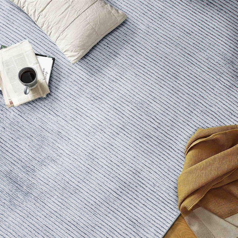 World Rug Gallery Contemporary Distressed Stripe Machine Washable 3'3"x5' Gray Area Rug