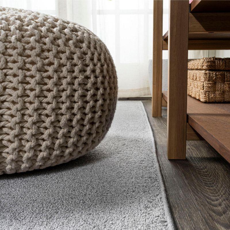 JONATHAN Y Haze Solid Low-Pile Indoor Area Rug