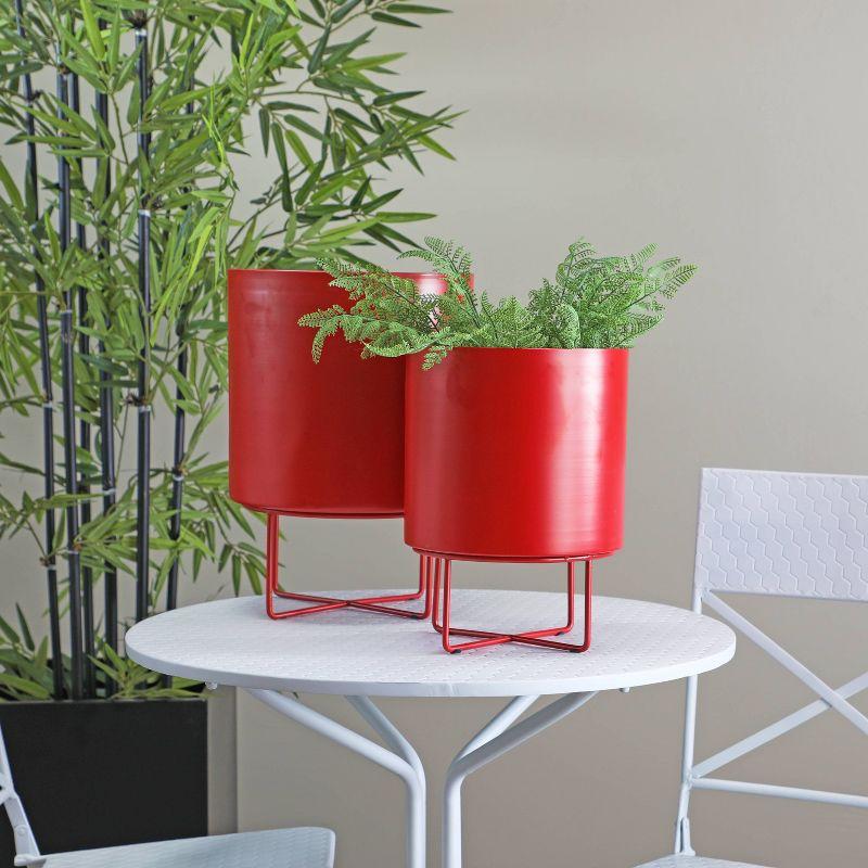 16" Red Metal Modern Indoor/Outdoor Planter Pots Set