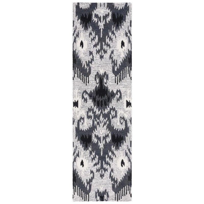 Ikat IKT652 Hand Tufted Area Rug  - Safavieh